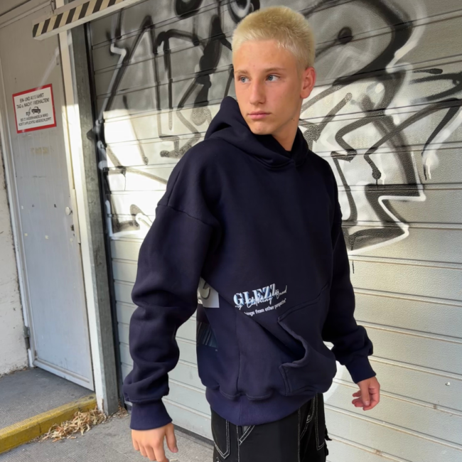 “GRAFF EYE” OVERSIZED HOODIE - Image 2